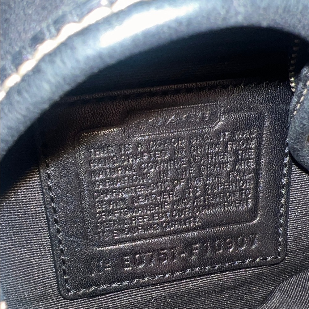 Coach Black Leather shoulder Bag - Picture 3 of 8